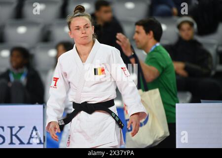 Zagreb, Croatie. 25 avril 2024. La belge Ellen Salens photographiée en action lors d'un combat dans la compétition féminine -48kg aux Championnats d'Europe de judo à Zagreb, Croatie, le jeudi 25 avril 2024. Le tournoi se déroule du 25 au 27 avril. BELGA PHOTO NIKOLA KRISTC crédit : Belga News Agency/Alamy Live News Banque D'Images