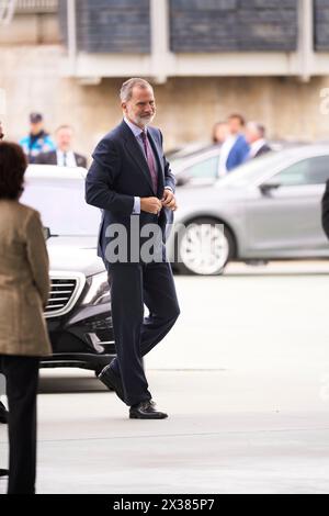 Santander. Espagne. 20240425, le roi Felipe VI d'Espagne assiste à la 'Tour del Talento 2024' au Botin Center le 25 avril 2024 à Santander, Espagne Banque D'Images