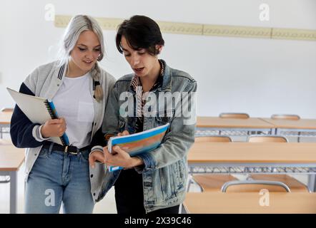 Les élèves, Classe, collège, School of Business Studies, Université, Donostia, San Sebastian, Gipuzkoa, Pays Basque, Espagne, Europe Banque D'Images