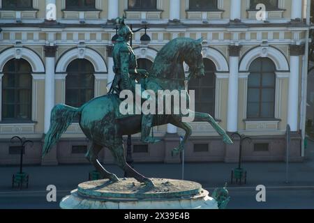 Monument à Nicholas I sur préparé Isaac Square in en préparation Pétersbourg, Russie Banque D'Images