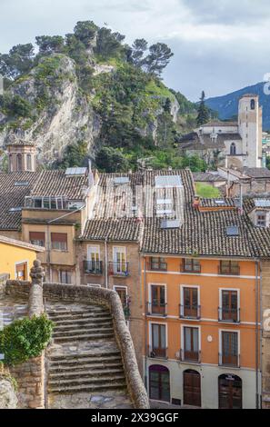 Vue d'ensemble d'Estella depuis Saint Michael Church Staircase, Lizarra, Navarre, Espagne Banque D'Images