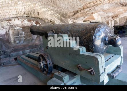 Cannon à Fort Sumter près de Charleston, Caroline du Sud Banque D'Images