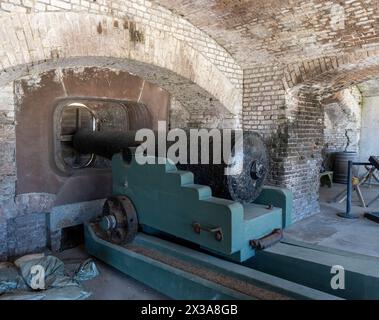 Cannon à Fort Sumter près de Charleston, Caroline du Sud Banque D'Images