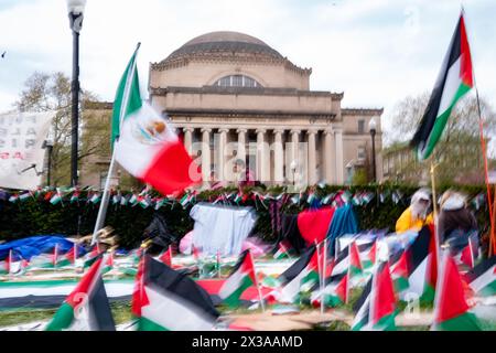 New York, États-Unis. 21 avril 2024. Camp de solidarité Gaza de Columbia à New York, New York, le 21 avril 2024. (Photo de Skhmani Kaur/Sipa USA) crédit : Sipa USA/Alamy Live News Banque D'Images