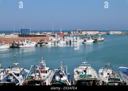 Termoli - Scorcio del porto dalla scala a chiocciola Banque D'Images