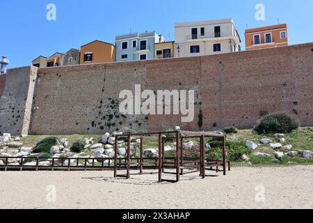 Termoli - Scorcio del borgo dalla spiaggia di Cala Sveva Banque D'Images