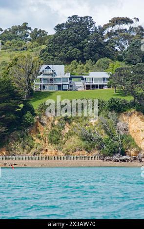 Manoirs et maisons fabuleuses de l'île de Waiheke Banque D'Images