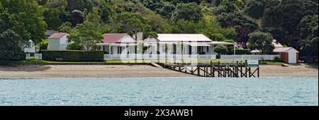 Manoirs et maisons fabuleuses de l'île de Waiheke Banque D'Images