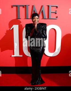 New York, États-Unis. 25 avril 2024. Fantasia Barrino arrive sur le tapis rouge au Gala TIME100 2024 au Jazz at Lincoln Center le jeudi 25 avril 2024 à New York. Photo de John Angelillo/UPI crédit : UPI/Alamy Live News Banque D'Images