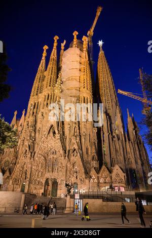 Christi-Geburts-Fassade, Sagrada Familia, Basilica von Antoni Gaudi, Barcelona, Katalonien, Spanien Banque D'Images