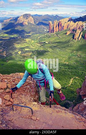 Via ferrata aux Mallos de Riglos, Espagne, Aragon, Huesca Banque D'Images