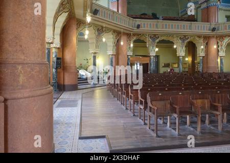 Bulgarie, Sofia ; les gens dans la synagogue Banque D'Images