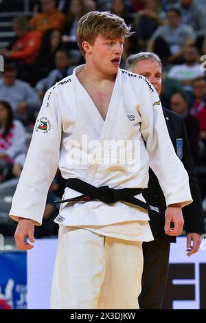 Zagreb, Croatie. 26 avril 2024. Le belge Jarne Duyck (Blanc) réagit lors d'un combat dans la poule C masculine -81kg aux Championnats d'Europe de judo à Zagreb, Croatie, vendredi 26 avril 2024. Le tournoi se déroule du 25 au 27 avril. BELGA PHOTO NIKOLA KRISTC crédit : Belga News Agency/Alamy Live News Banque D'Images