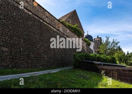 Burg Stolpen, Sachsen, Deutschland Burg Stolpen, Teilruine einer mittelalterlichen Höhenburg, später Schloss und Festung, auf dem Basaltberg von Stolp Banque D'Images