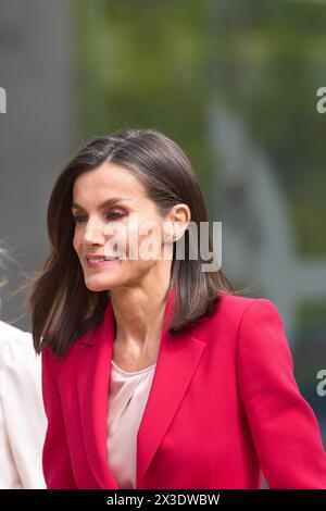 Madrid. Espagne. 20240426, la reine Letizia d'Espagne assiste à la commémoration de la participation de l'équipe espagnole aux Jeux Olimpiques de Barcelone et Albertville 92 au Comité Olympique Espagnol le 26 avril 2024 à Madrid, Espagne Banque D'Images