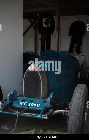 1925 Bugatti type 35 de Richard Wiseman, participant au Trophée Grover Williams lors de la 81e réunion des membres, Goodwood Motor Racing circuit, Royaume-Uni Banque D'Images