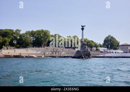 SÉBASTOPOL, CRIMÉE - 10 juin 2018 : Monument aux navires coulés à Sébastopol. Monument a été construit en 1905 pour le 50e anniversaire des premiers Defens Banque D'Images