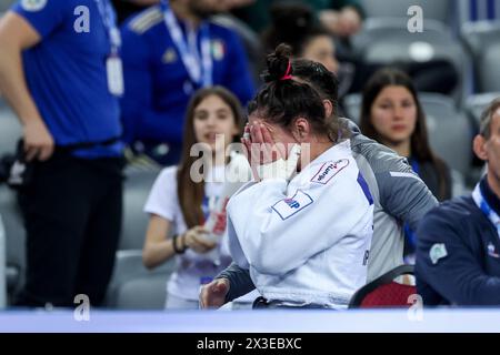 Zagreb, Croatie. 26 avril 2024. Barbara Matic, de Croatie, réagit après sa victoire lors des championnats d'Europe de judo 2024 des -78kg féminins à l'Arena Zagreb le 26 avril 2024 à Zagreb, Croatie. Photo : Igor Kralj/PIXSELL crédit : Pixsell/Alamy Live News Banque D'Images