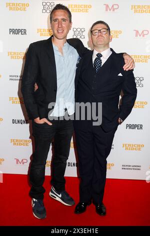 Londres, Royaume-Uni. 25 avril 2024. Will Gilbey et Chris Reilly assistent à la première de Jericho Ridge au Curzon Soho à Soho, Londres. Crédit : SOPA images Limited/Alamy Live News Banque D'Images