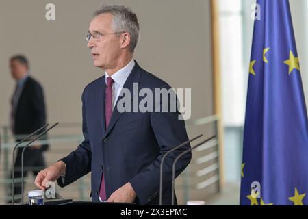 Berlin, Deutschland 26. Avril 2024 : Pressestatements von Bundeskanzler Scholz und NATO-Generalsekretär Stoltenberg - 26.04.2024 Im Bild : Jens Stoltenberg, NATO-Generalsekretär *** Berlin, Allemagne 26 avril 2024 déclarations à la presse du chancelier fédéral Scholz et du secrétaire général de l'OTAN Stoltenberg 26 04 2024 photo Jens Stoltenberg, secrétaire général de l'OTAN Copyright : xFotostandx/xReuhlx Banque D'Images