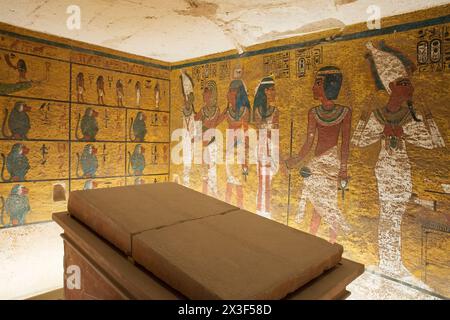 Le tombeau du pharao égyptien Toutankhamon (KV62) dans la vallée des Rois sur la Cisjordanie de Louxor, en Égypte Banque D'Images