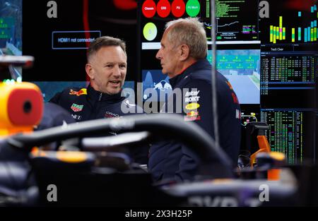 Circuit de Suzuka, 5 avril 2024 : Christian Horner, directeur de Red Bull Racing et Dr Helmut Marko, directeur de Red Bull F1 et directeur du Driv de Red Bull Banque D'Images