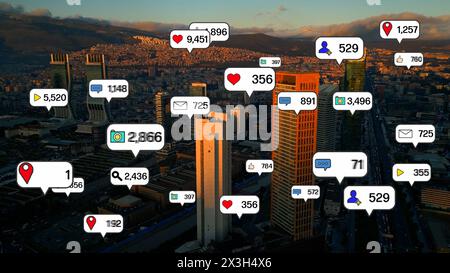 Icônes de médias sociaux et de notification au-dessus des villes. concept de réseau social Banque D'Images