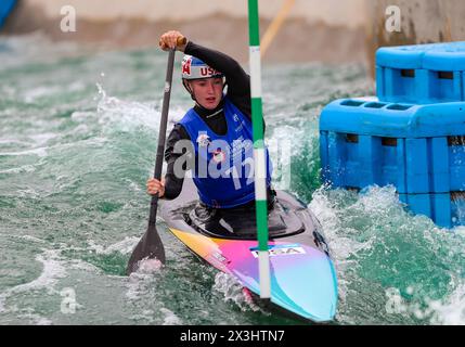 26 avril 2024:.Evy Leibfarth participe aux essais par équipe olympique américaine pour le canoë Slalom à Riversport à Oklahoma City, OK. Ron Lane (crédit image : © Ron Lane/Cal Sport Media) Banque D'Images