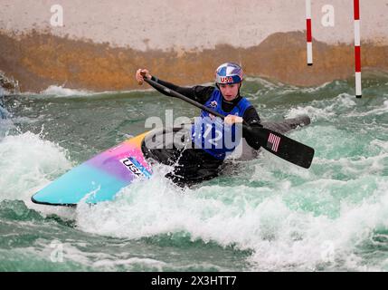 26 avril 2024:.Evy Leibfarth participe aux essais par équipe olympique américaine pour le canoë Slalom à Riversport à Oklahoma City, OK. Ron Lane (crédit image : © Ron Lane/Cal Sport Media) Banque D'Images