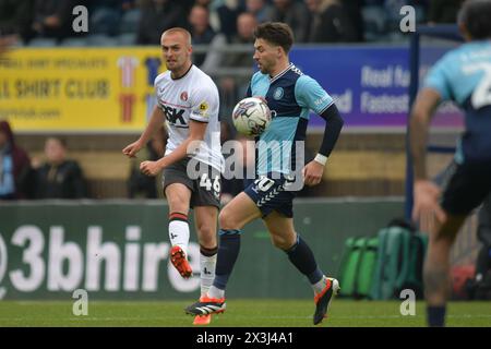 Wycombe, Angleterre. 27 avril 2024. Lewis Fiorini de Charlton Athletic lors de la rencontre Sky Bet EFL League One entre Wycombe Wanderers et Charlton Athletic. Kyle Andrews/Alamy Live News Banque D'Images