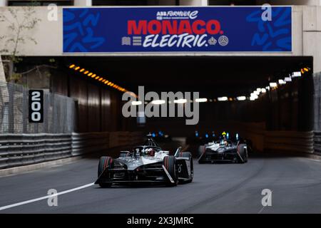 09 EVANS Mitch (nzl), Jaguar TCS Racing, Jaguar I-type 6, action lors de l'ePrix de Monaco 2024, 6ème rendez-vous du Championnat du monde ABB FIA Formula E 2023-24, sur le circuit de Monaco du 25 au 27 avril 2024 à Monaco Banque D'Images