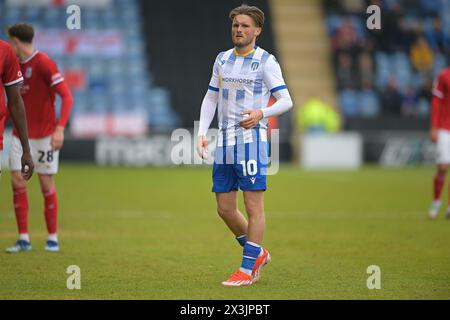 Colchester Essex, Royaume-Uni. 27 avril 2024. Noah Chilvers de Colchester Utd lors du match Colchester United vs Crew Alexandra, Sky Bet League Two au JobServe Community Stadium Colchester Essex UK. Cette image est RÉSERVÉE à UN USAGE ÉDITORIAL. Licence exigée du Football DataCo pour toute autre utilisation. Crédit : MARTIN DALTON/Alamy Live News Banque D'Images