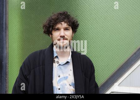 Portrait de Jeremie Moreau (dessinateur) 09/04/2024 ©Isabella de Maddalena/opale.photo Banque D'Images