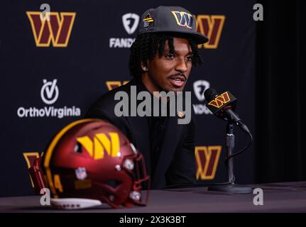 Choix numéro 2 du premier tour des commandants de Washington lors de la draft 2024 de la NFL, le quarterback Jayden Daniels s'adresse aux médias locaux lors d'une conférence de presse au centre d'entraînement des commandants à Ashburn, en Virginie, le 26 2024 avril (Alyssa Howell/image of Sport) Banque D'Images