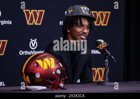 Choix numéro 2 du premier tour des commandants de Washington lors de la draft 2024 de la NFL, le quarterback Jayden Daniels s'adresse aux médias locaux lors d'une conférence de presse au centre d'entraînement des commandants à Ashburn, en Virginie, le 26 2024 avril (Alyssa Howell/image of Sport) Banque D'Images