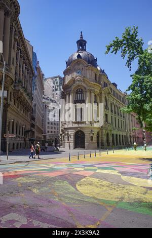 Santiago, Chili - 26 novembre 2023 : Edificio de la Bolsa bâtiment de la bourse dans la vieille ville de Santiago Banque D'Images