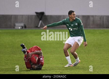 Waregem, Belgique. 27 avril 2024. Gabriel Diego Silva Rosa de Lommel réagit lors d'un match de football entre le SV Zulte Waregem et le Lommel SK, samedi 27 avril 2024 à Waregem, première étape de la demi-finale de la promotion à l'issue de la deuxième division 'Challenger Pro League' du championnat belge 2023-2024. BELGA PHOTO JOHN THYS crédit : Belga News Agency/Alamy Live News Banque D'Images