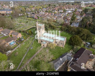 Vue aérienne de St Mary's Church Bletchley, Buckinghamshire, Royaume-Uni. Banque D'Images