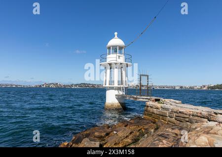 Phare de Robertson(s) point alias phare de Cremorne point sur Cremorne point Headland Sydney Lower North Shore, NSW, Australie, 2024 Banque D'Images