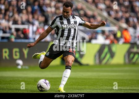 Newcastle upon Tyne, Royaume-Uni. 27 avril 2024. Newcastle, Angleterre, 27 avril 2024 : Jacob Murphy de Newcastle United en action lors du match de premier League entre Newcastle United et Sheffield United au St James Park à Newcastle, Angleterre. (Richard Callis/SPP) crédit : photo de presse sportive SPP. /Alamy Live News Banque D'Images