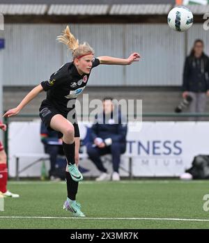 Zulte, Belgique. 27 avril 2024. Alexia Dooms (36) de Woluwe photographiée lors d'un match de football féminin entre SV Zulte - Waregem et White Star Woluwe le 5ème jour de match dans les play offs de la saison 2023 - 2024 de la Super League belge Lotto Womens, le samedi 27 avril 2024 à Zulte, BELGIQUE . Crédit : Sportpix/Alamy Live News Banque D'Images