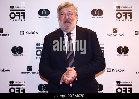 Cracovie, Pologne. 26 avril 2024. Stephen Fry participe à la 17ème édition du Mastercard OFF CAMERA International Festival of Independent Cinema à Cracovie, en Pologne, le 26 avril 2024. (Crédit image : © Beata Zawrzel/ZUMA Press Wire) USAGE ÉDITORIAL SEULEMENT! Non destiné à UN USAGE commercial ! Banque D'Images