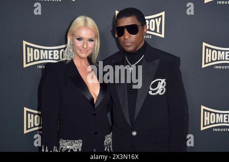 Babyface mit Freundin Rika Tischendorf BEI der Homeboy Industries Lo Maximo Awards 2024 Gala im Hotel JW Marriott. Los Angeles, 27.04.2024 *** Babyface avec sa petite amie Rika Tischendorf au Gala des Homeboy Industries Lo Maximo Awards 2024 au JW Marriott Los Angeles Hotel, 27 04 2024 Foto:xD.xStarbuckx/xFuturexImagex maximo 4420 Banque D'Images