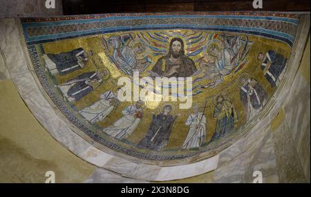 Mosaïque dans l'Aspe de la chapelle de Saint Vénantius (Cappella di San Venanzio) dans le baptistère du Latran Battistero lateranense, également connu sous le nom de San Giovan Banque D'Images