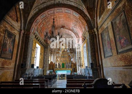 Old Goa, Inde - 2 février 2024 : intérieur de la cathédrale Sainte-Catherine, connue sous le nom de cathédrale se à Old Goa, Inde. Banque D'Images