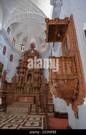 Old Goa, Inde - 2 février 2024 : intérieur de l'église de Saint Cajetan, connue sous le nom d'église de la Divine Providence à Old Goa, Inde. Banque D'Images