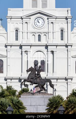 Quartier français, la Nouvelle Orléans, Louisiane. Basilique Saint Louis et statue d'Andrew Jackson, Jackson Square. Banque D'Images