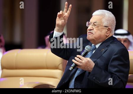 Le président palestinien Mahmoud Abbas Abu Mazen lors de sa participation au Forum économique mondial à Riyad, Royaume d'Arabie saoudite, le 28 avril 2024. Photo de Thaer Ganaim apaimages Riyad Riyad Arabie Saoudite 280424 Riyad PPO 004 Copyright : xapaimagesxThaerxGanaimxxapaimagesx Banque D'Images