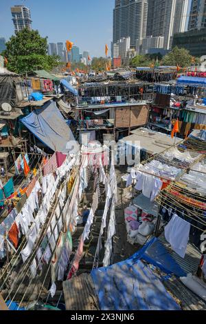 Mumbai, Inde - 3 mars 2024 : Mahalaxmi Dhobi Ghat, la plus grande blanchisserie en plein air de Mumbai, Inde. Banque D'Images