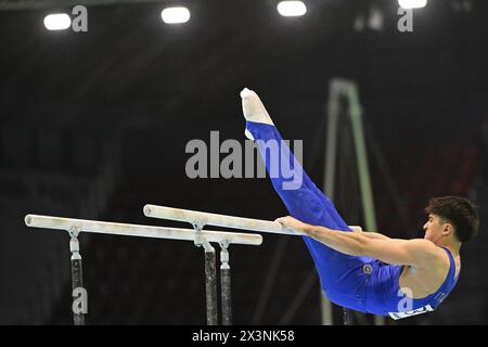 Rimini, Italie. 28 avril 2024. Manuel Berettera (ITA) PB pendant les Championnats d'Europe de gymnastique artistique - hommes, gymnastique à Rimini, Italie, avril 28 2024 crédit : Agence photo indépendante/Alamy Live News Banque D'Images